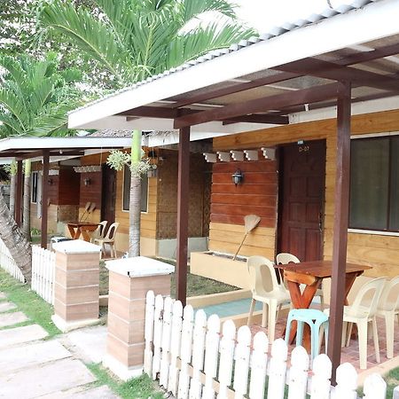 Dubay Panglao Beachfront Resort Libaong Buitenkant foto