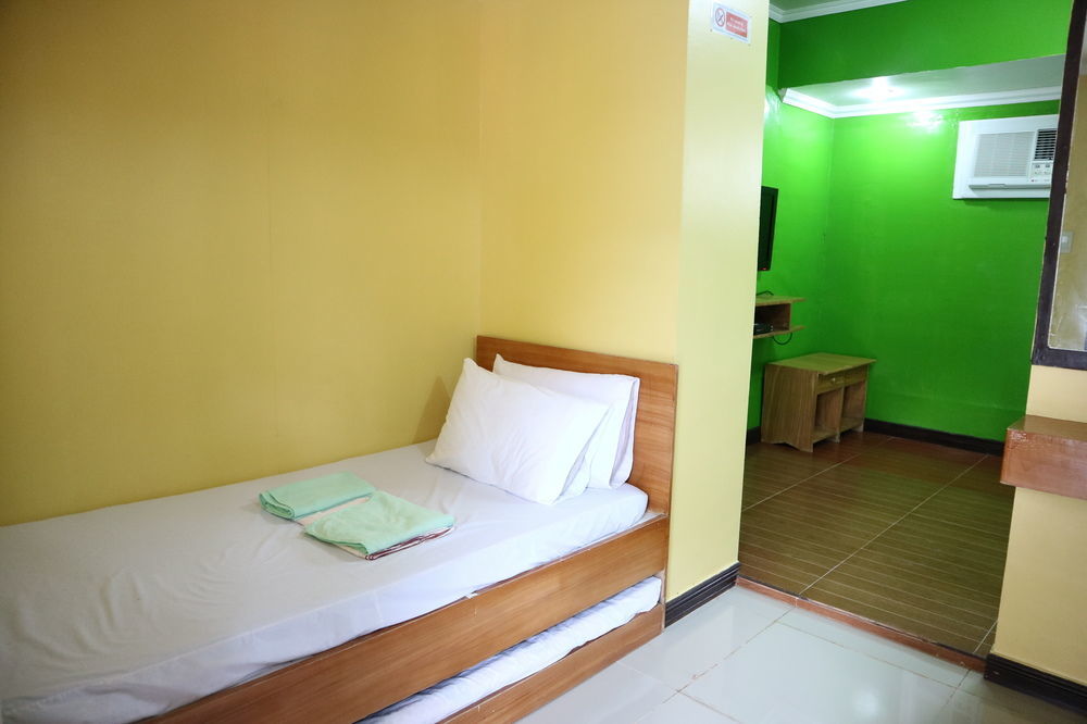 Dubay Panglao Beachfront Resort Libaong Buitenkant foto