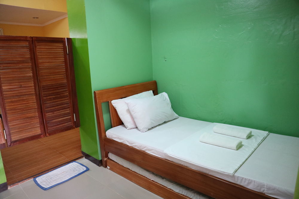 Dubay Panglao Beachfront Resort Libaong Buitenkant foto