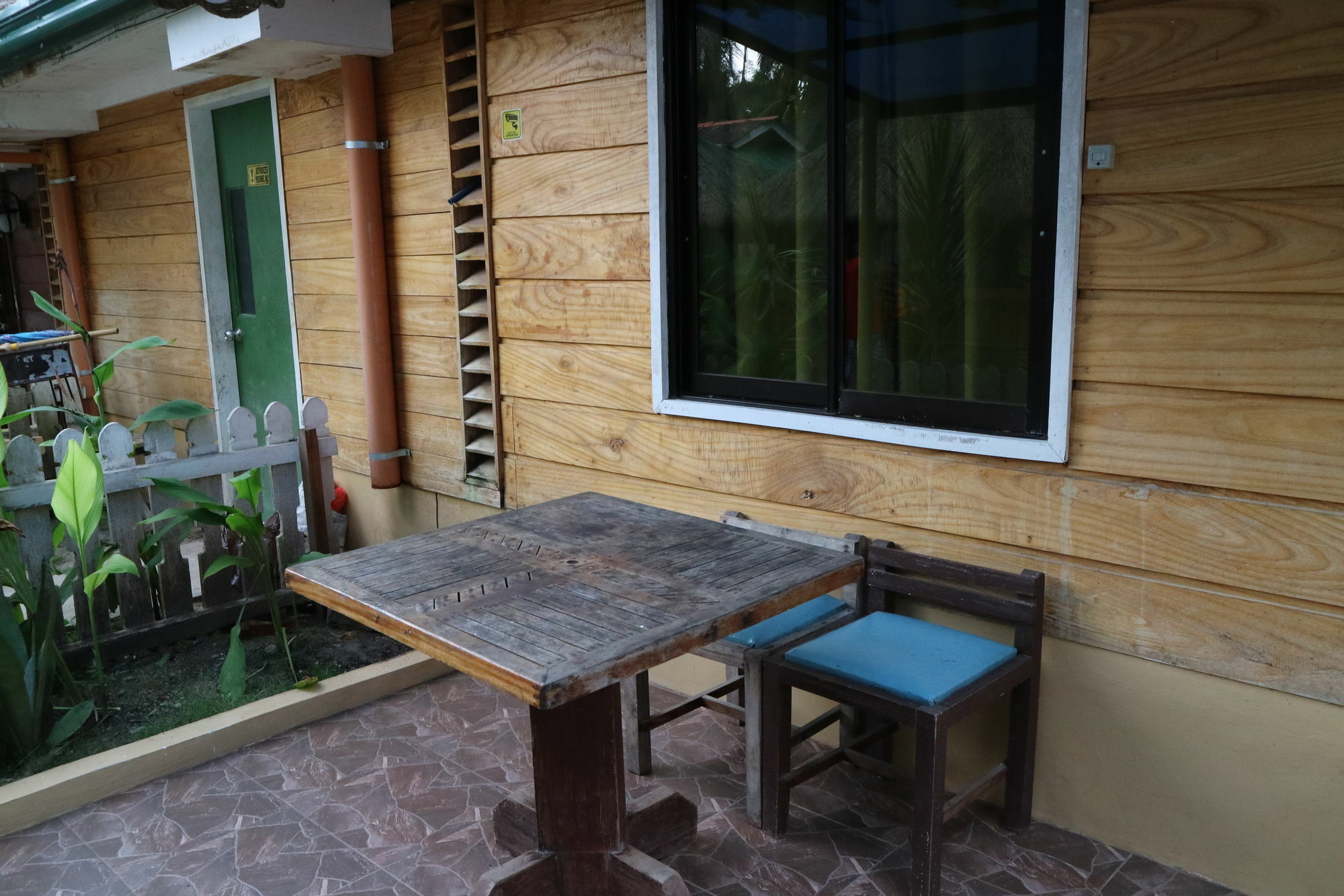 Dubay Panglao Beachfront Resort Libaong Buitenkant foto