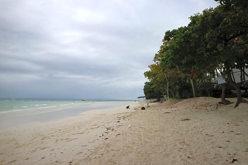 Dubay Panglao Beachfront Resort Libaong Buitenkant foto